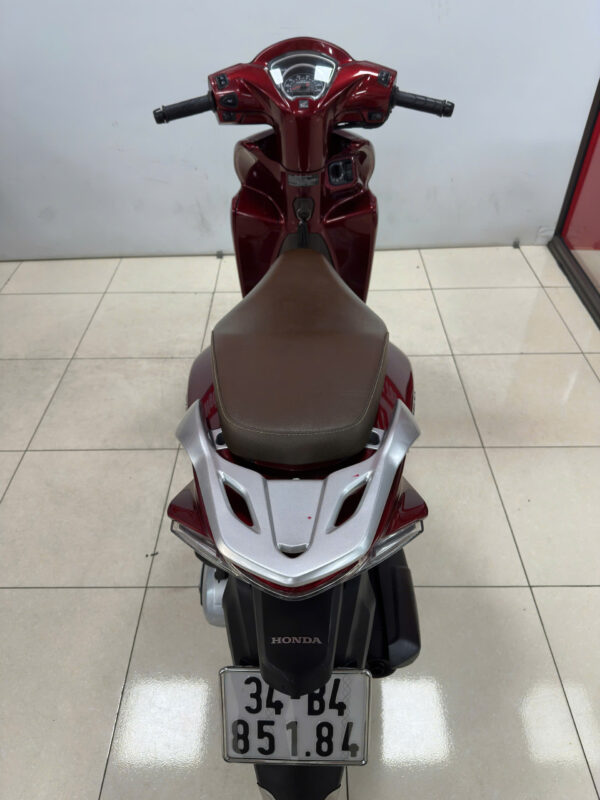 Vision-đỏ đời 2021-4