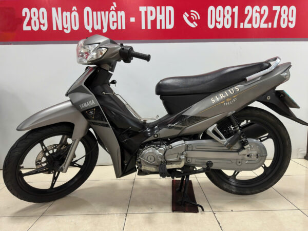 Sirius RC-xám đen đời 2019-3