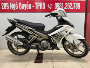 Exciter 135cc-trắng đen đời 2012-1