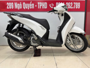 SH nam 150cc-trắng bản 2016 khóa SmartKey-1