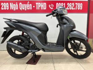 Vision-xanh đen đời 2021-1