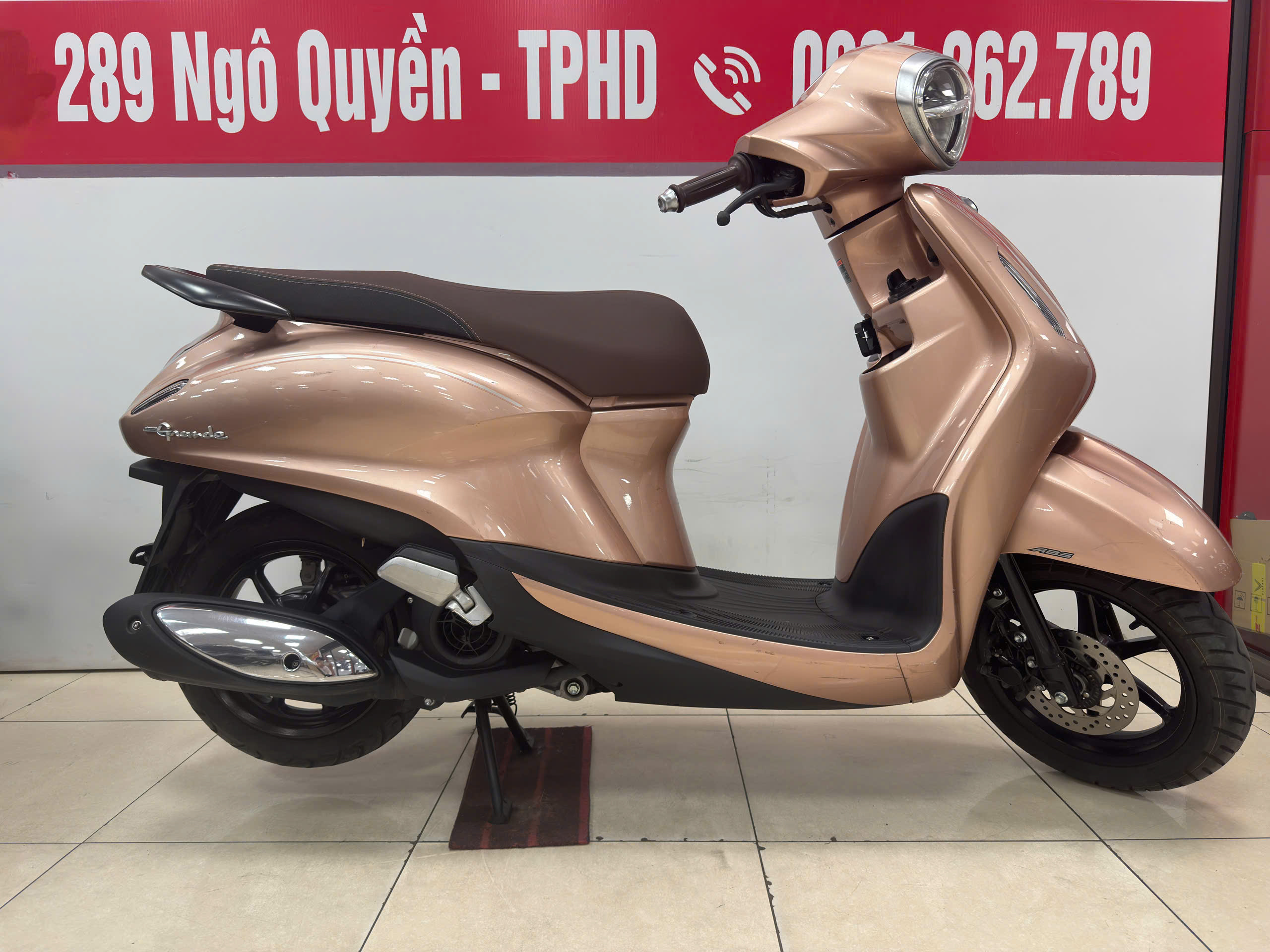 Grande-vàng đồng đời 2022 phanh ABS chạy 6200Km(07681)