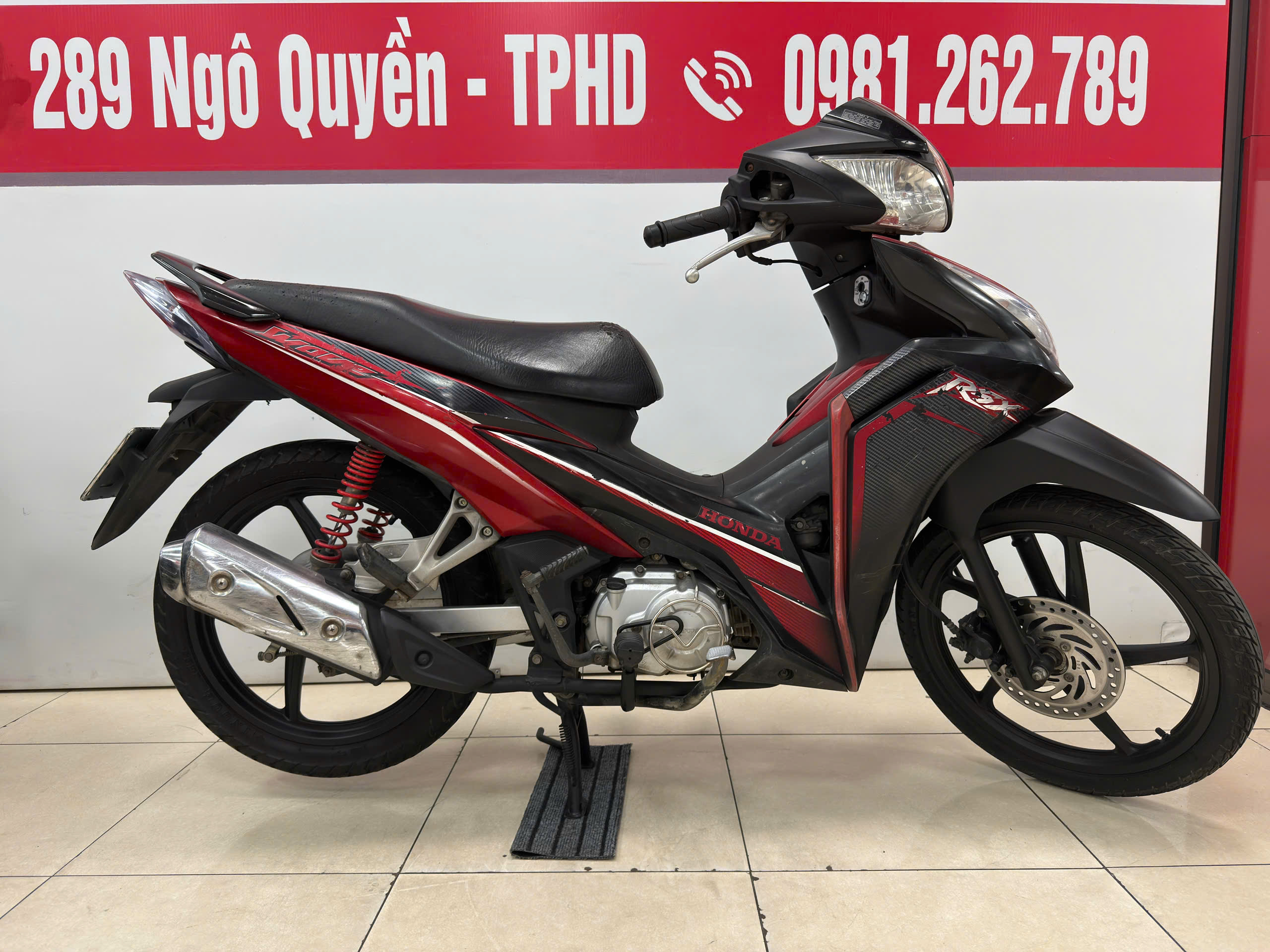 Wave RSX-đỏ đen đời 2012(17B1-796.51)