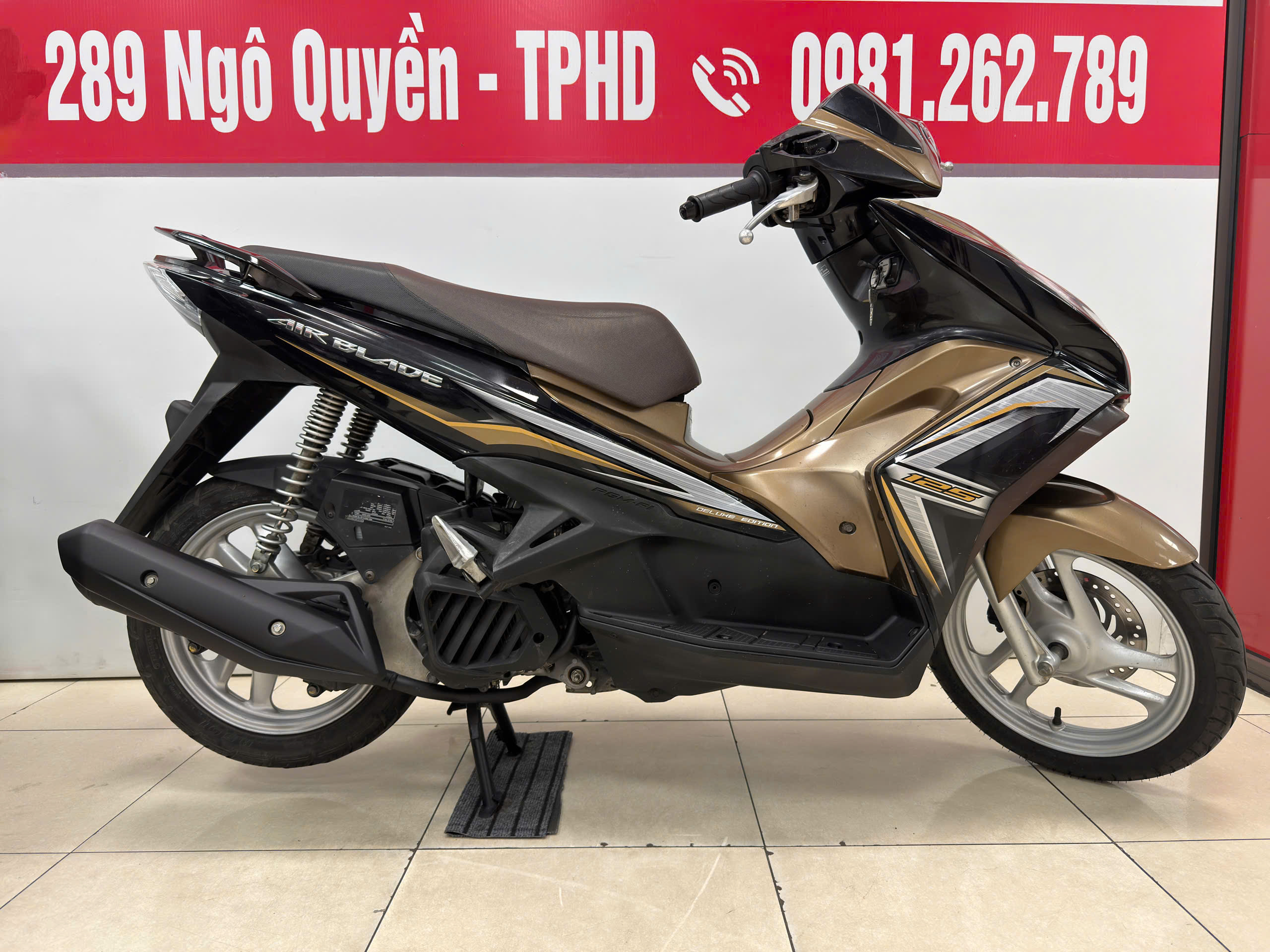 Air Blade 125cc-vàng đen đời 2013(38615)